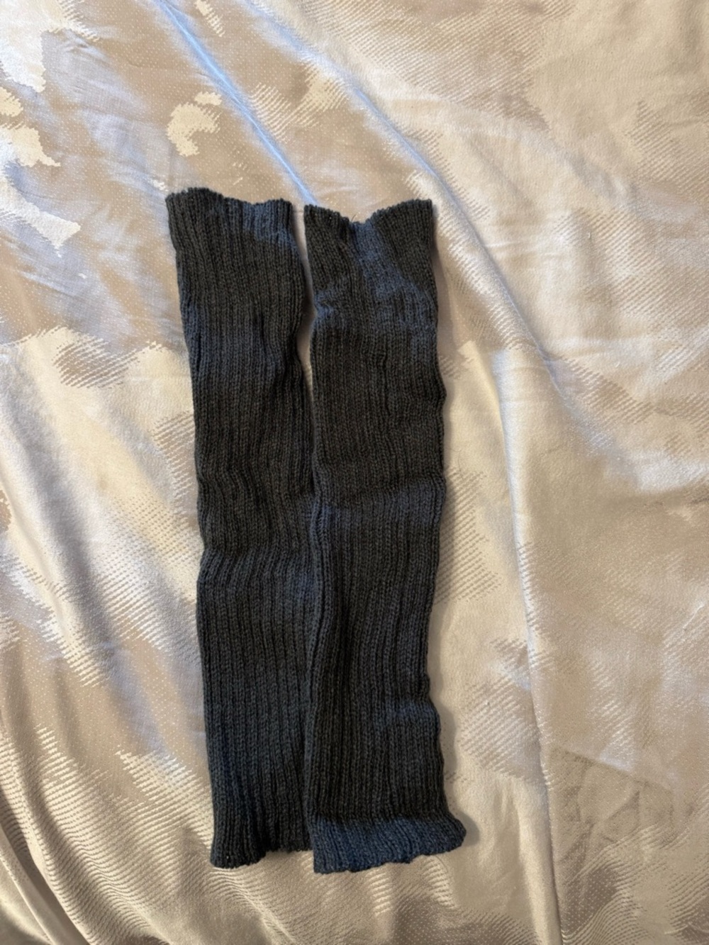 DARK GREY KNIT LEGWARMERS